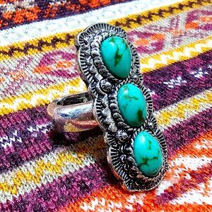 Ring. Southwestern. Burnished Silver. 3 Turquoise Stones. OSFM.